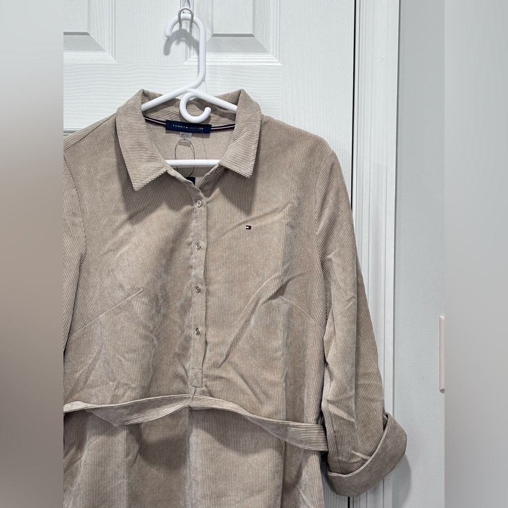 Tommy Hilfiger Taupe Button-Up Midi Dress - Picture 5 of 16